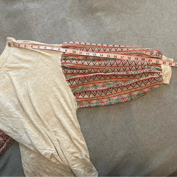 ODDY gray long balloon sleeve top size M - Picture 9 of 9